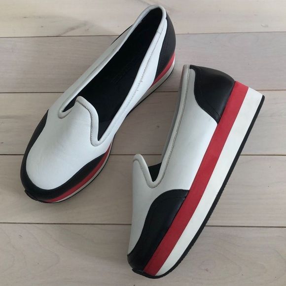 Stylish Women's Slip-On Shoes - Black, White, and Red - Picture 1 of 7